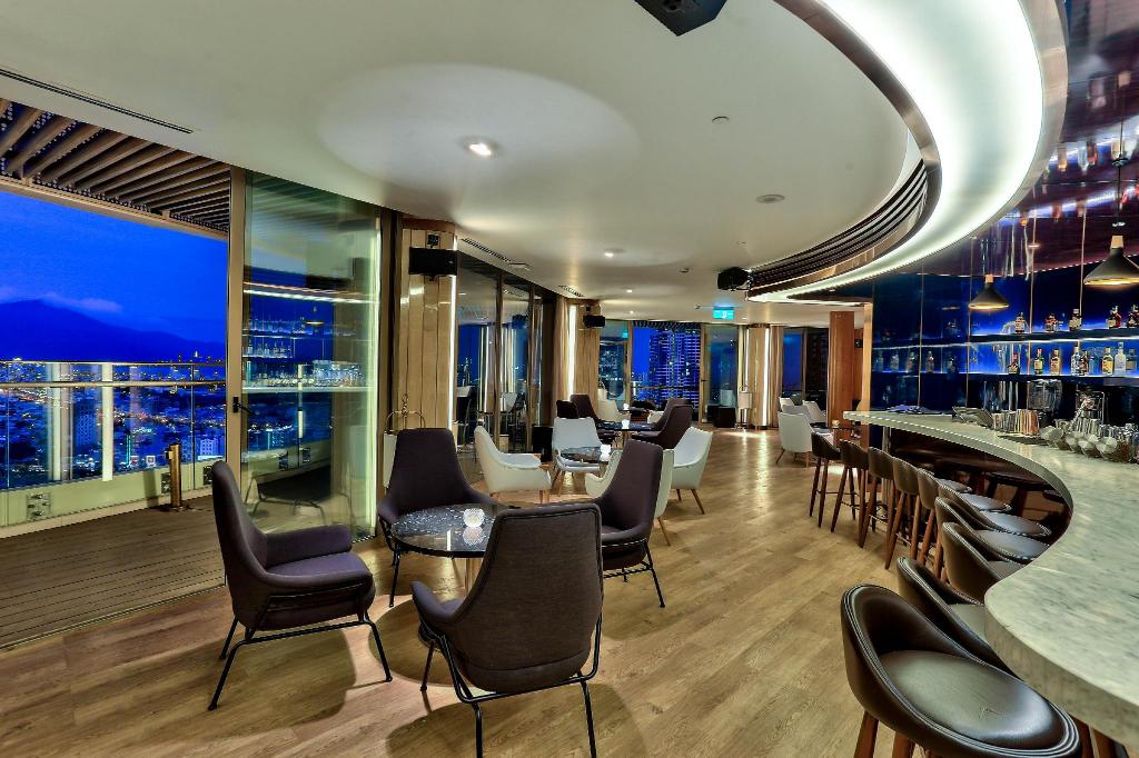 Hilton-Hotel-Da-Nang-8